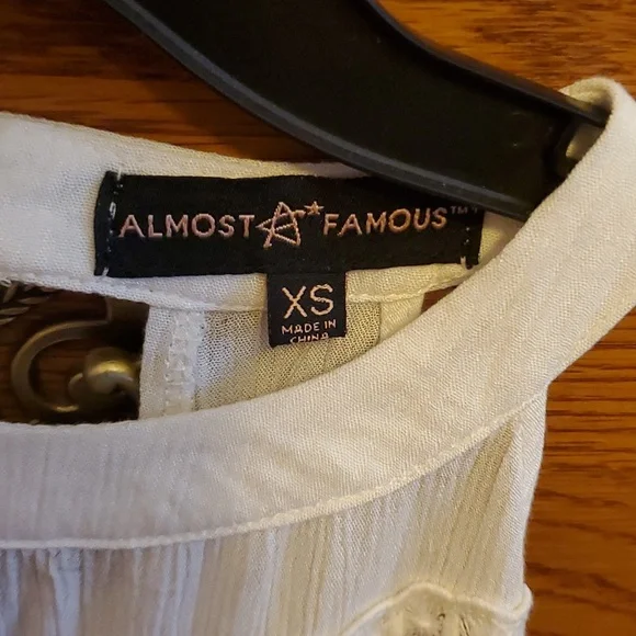 Brand new top - Picture 2 of 6